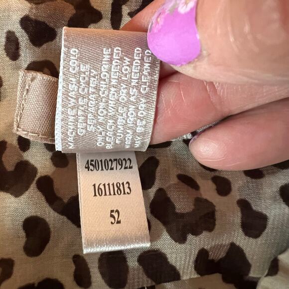Chico's animal print semi-sheer button front blouse Size Medium - Picture 7 of 7